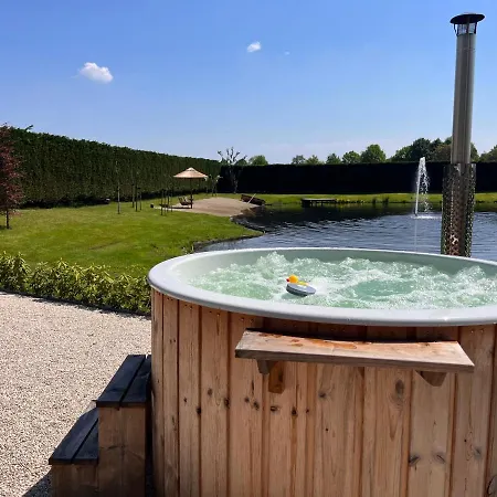 Villa Bed En Wellness De Heyde *